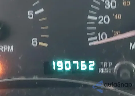 2001 Jeep Cherokee Sport from USA, damaged, VIN 1J4FF48S81L565905